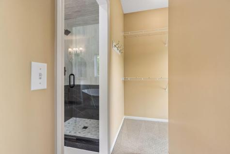 3362 Charleston Drive Woodbury MN 55129