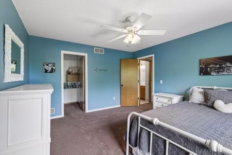 3362 Charleston Drive Woodbury MN 55129