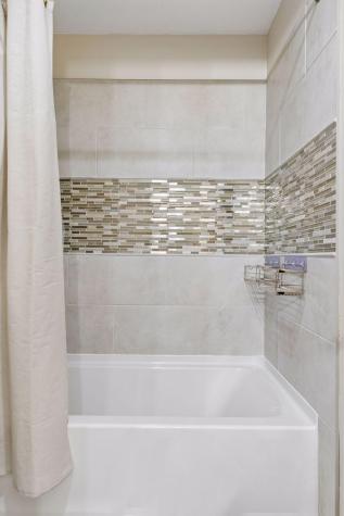 3362 Charleston Drive Woodbury MN 55129