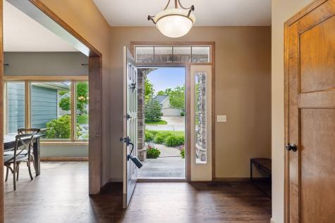 3362 Charleston Drive Woodbury MN 55129