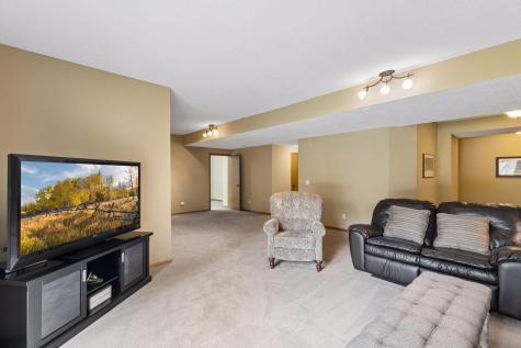 3362 Charleston Drive Woodbury MN 55129