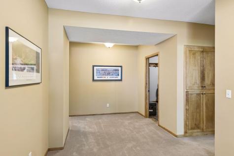 3362 Charleston Drive Woodbury MN 55129
