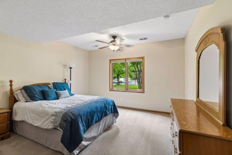 3362 Charleston Drive Woodbury MN 55129