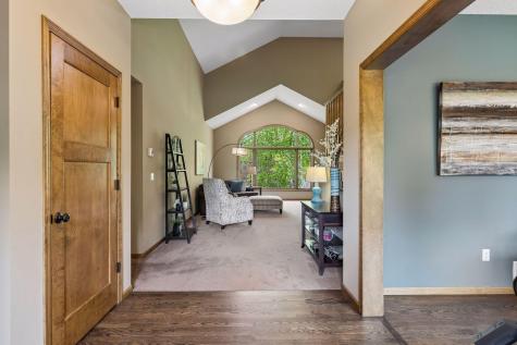 3362 Charleston Drive Woodbury MN 55129