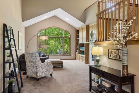 3362 Charleston Drive Woodbury MN 55129