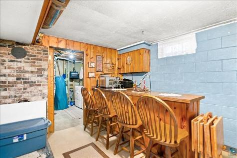 29 Maple Drive Esko MN 55733