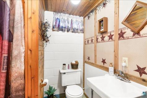 29 Maple Drive Esko MN 55733