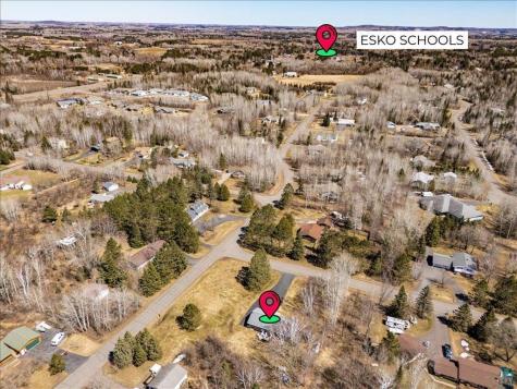 29 Maple Drive Esko MN 55733