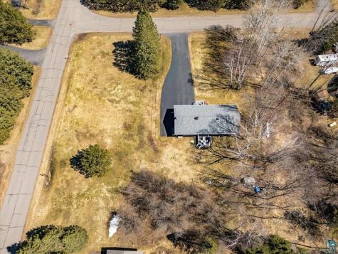 29 Maple Drive Esko MN 55733
