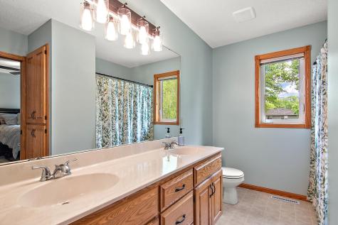 8848 Farmstead Avenue Monticello MN 55362