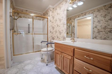 211 Valley View Drive SE Willmar MN 56201