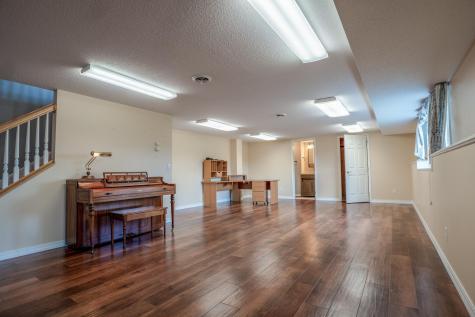 211 Valley View Drive SE Willmar MN 56201
