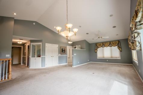 211 Valley View Drive SE Willmar MN 56201