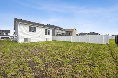 6730 71st Avenue S Horace ND 58047