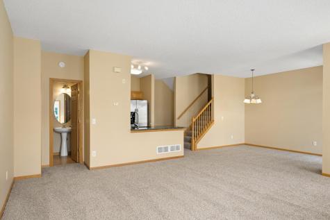 6833 Pine Crest Trl S Cottage Grove MN 55016