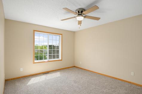 6833 Pine Crest Trl S Cottage Grove MN 55016