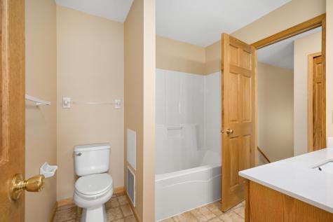 6833 Pine Crest Trl S Cottage Grove MN 55016