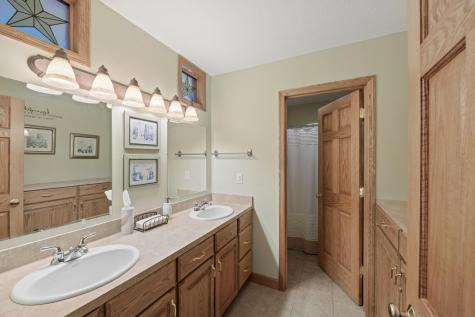5579 Port Royal Road Isle MN 56342