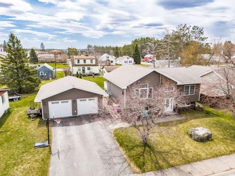 412 Agate Street Cloquet MN 55720