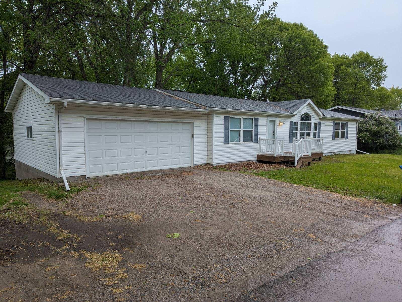 2207 Robin Lane Buffalo MN 55313