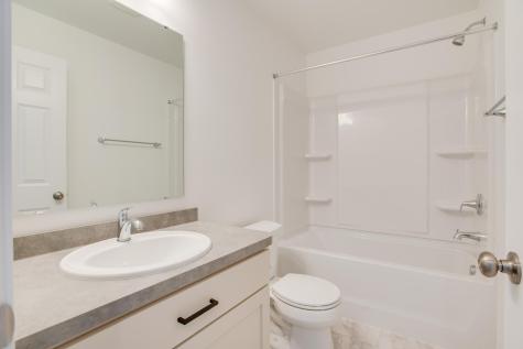 6876 Belding Drive S Fargo ND 58104