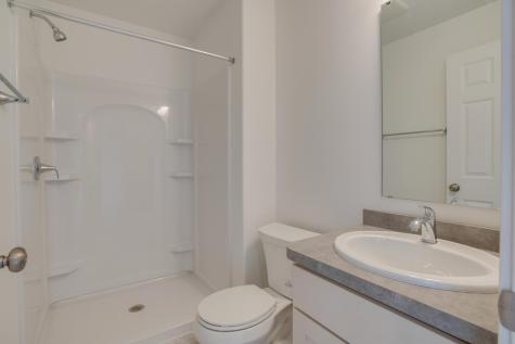 6876 Belding Drive S Fargo ND 58104