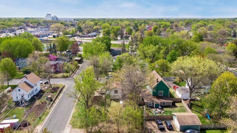 302 9th Street W Hastings MN 55033