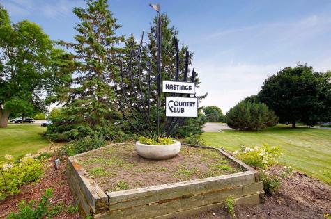 302 9th Street W Hastings MN 55033