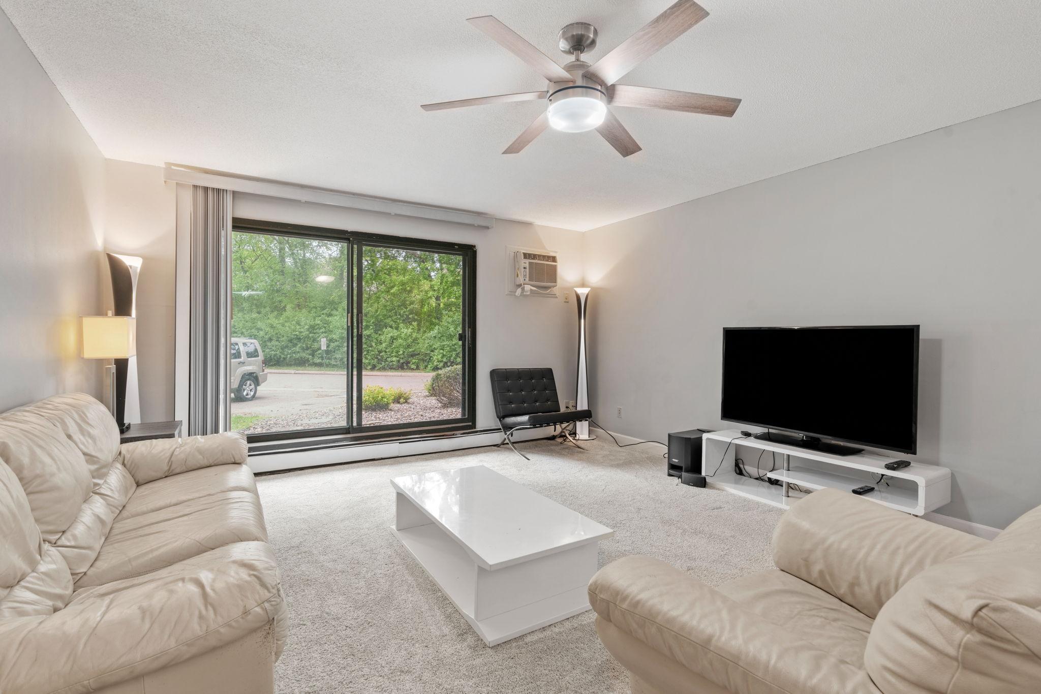 2009 E 122nd Street Burnsville MN 55337