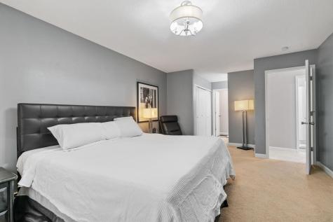 2009 E 122nd Street Burnsville MN 55337