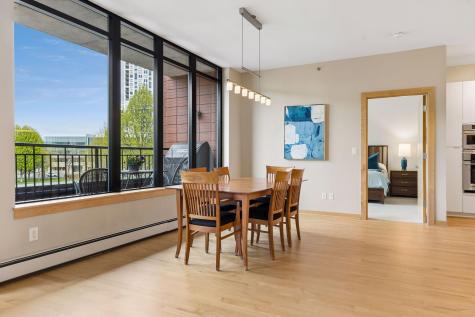 215 10th Avenue S Minneapolis MN 55415