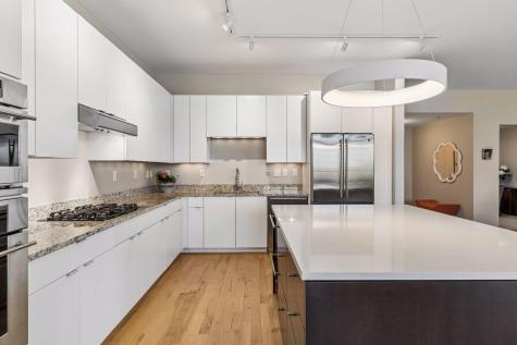 215 10th Avenue S Minneapolis MN 55415