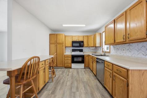 2155 4th Avenue E West Fargo ND 58078
