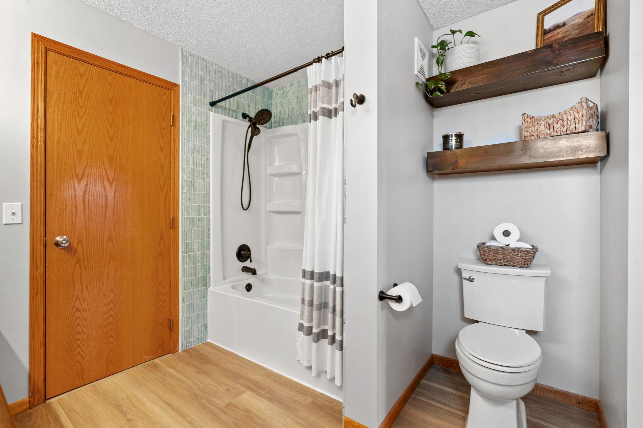 10377 64th Street NE Albertville MN 55301