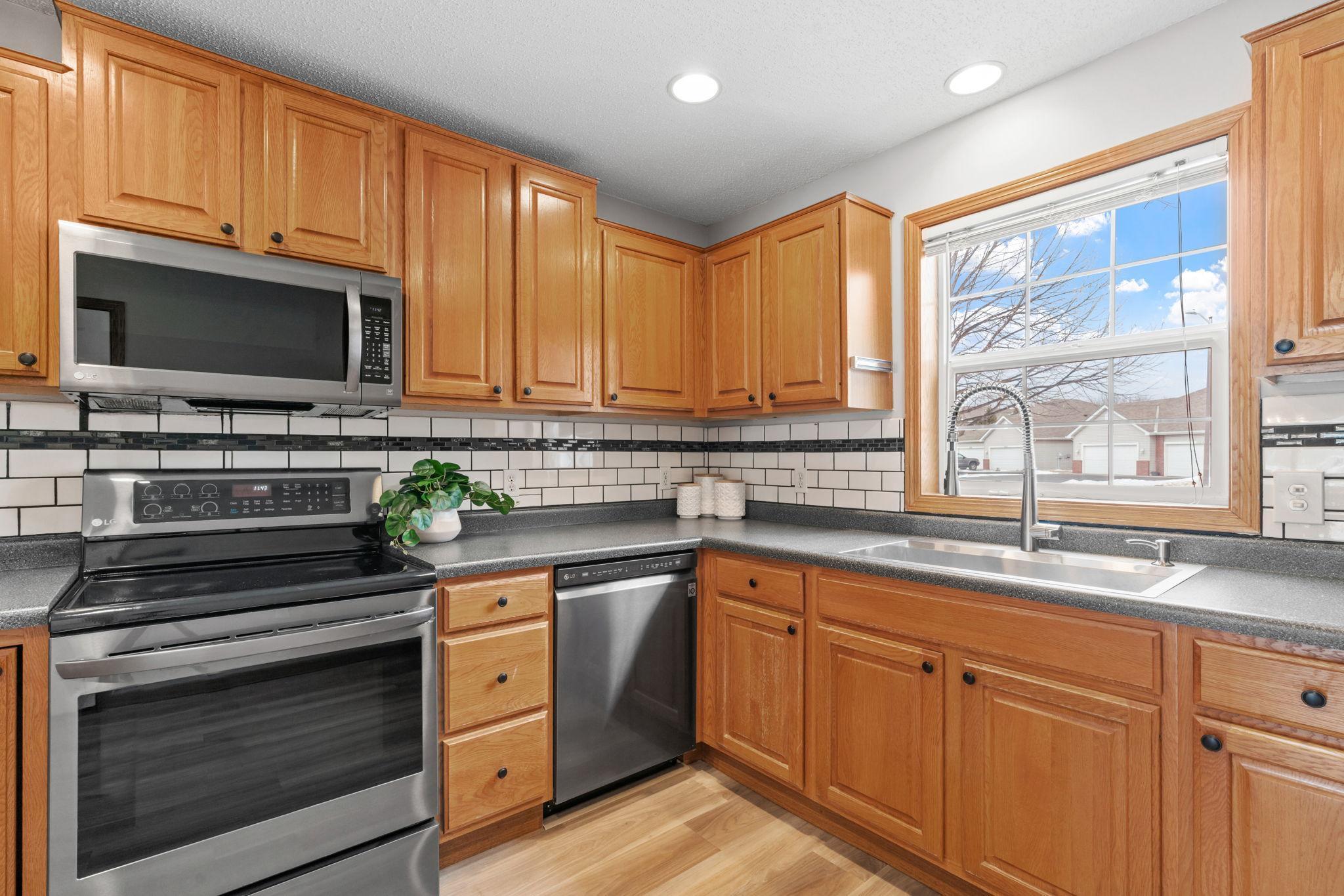 10377 64th Street NE Albertville MN 55301