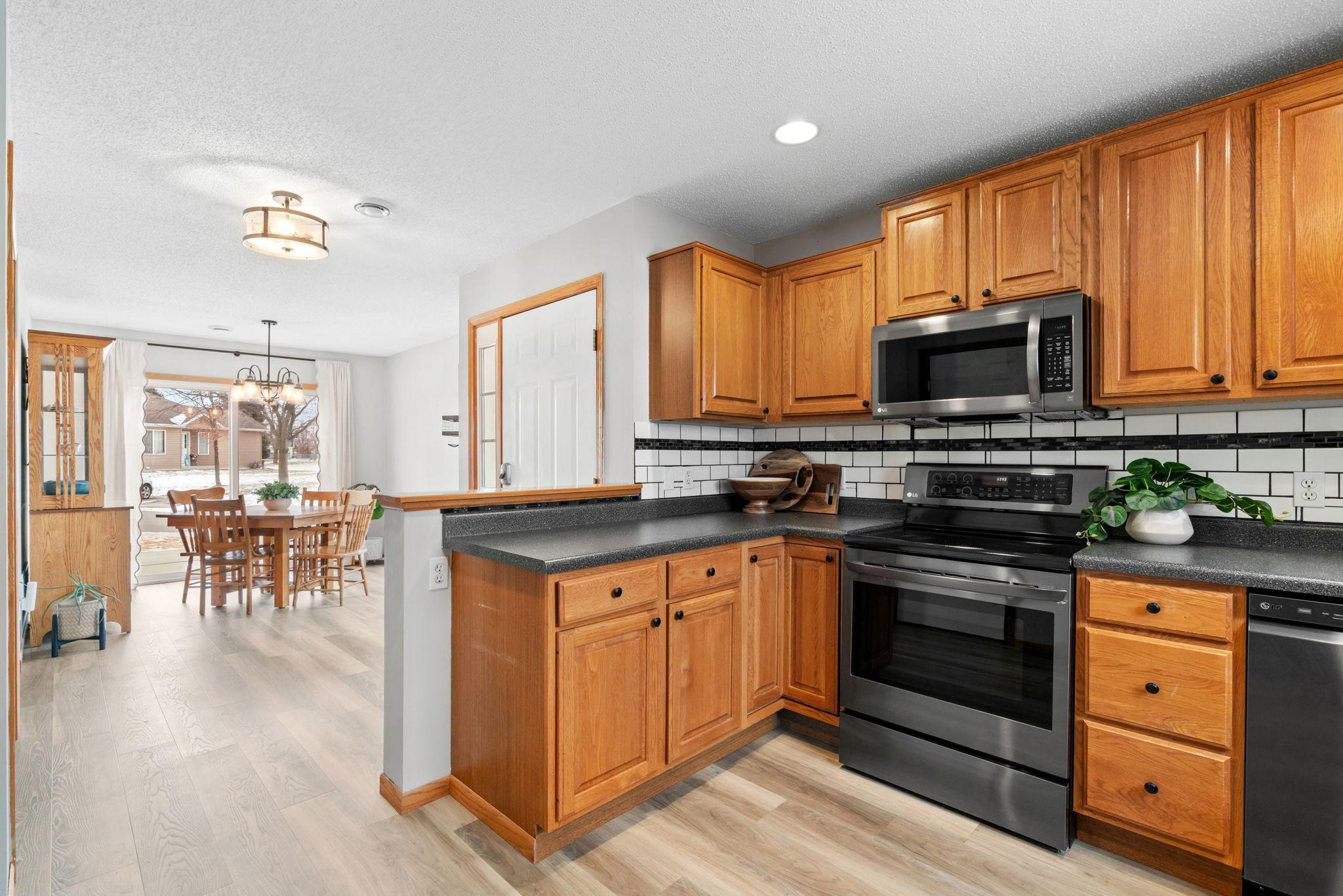 10377 64th Street NE Albertville MN 55301