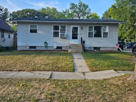 524 W Maple Avenue Fergus Falls MN 56537