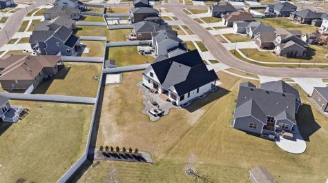 3632 Crimson Loop S Fargo ND 58104