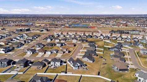 3632 Crimson Loop S Fargo ND 58104
