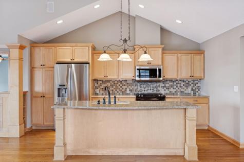 1336 Palisade Path Woodbury MN 55129