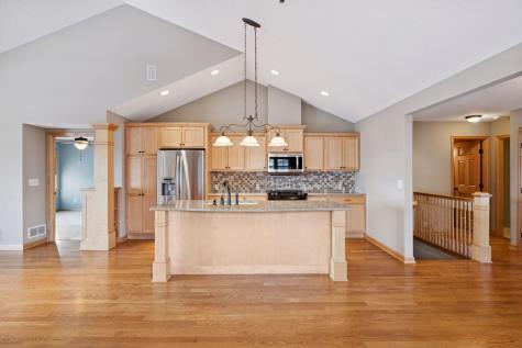 1336 Palisade Path Woodbury MN 55129