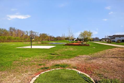 7620 Adelman Drive Horace ND 58047