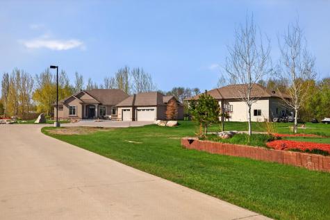 7620 Adelman Drive Horace ND 58047