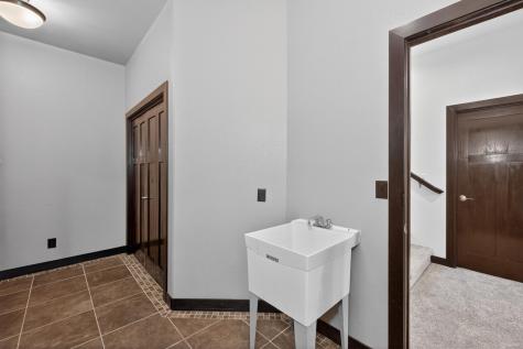 7620 Adelman Drive Horace ND 58047