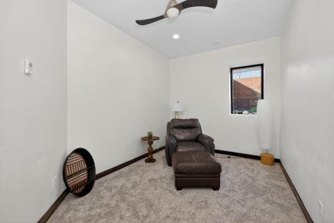 7620 Adelman Drive Horace ND 58047