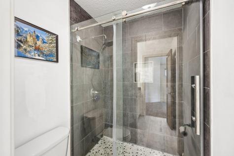 643 Parkside Court Eagan MN 55123