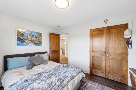 643 Parkside Court Eagan MN 55123