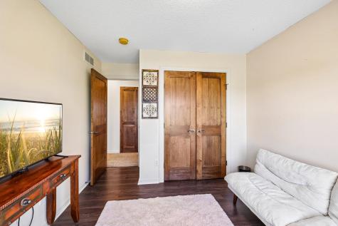 643 Parkside Court Eagan MN 55123