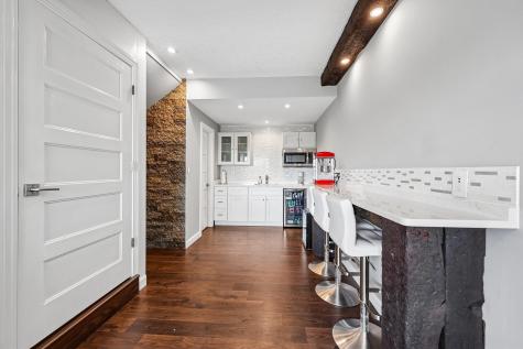 643 Parkside Court Eagan MN 55123