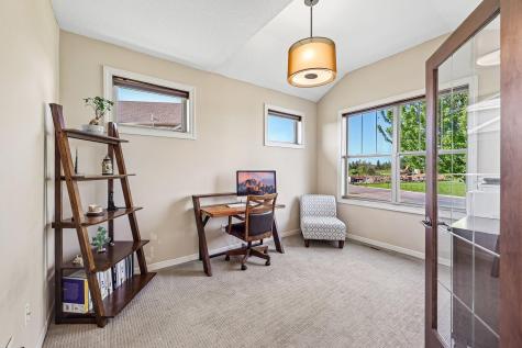 643 Parkside Court Eagan MN 55123